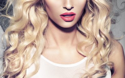 5 Colores de Cabello atrevidos de tendencia para 2023 y adecuados para la oficina y la belleza ejecutiva.