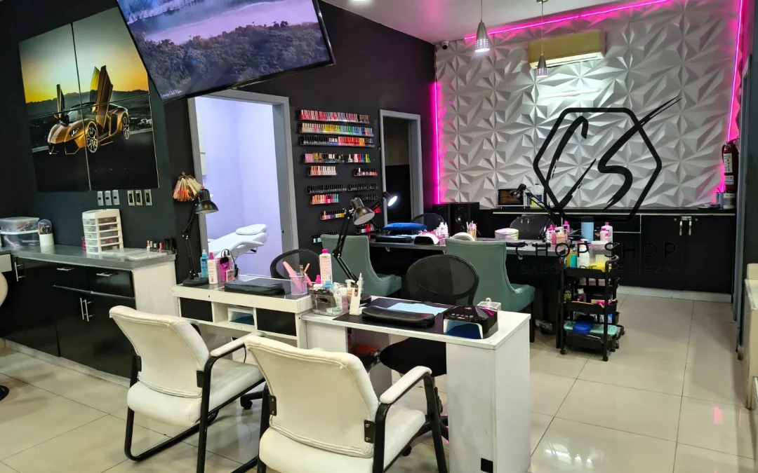 Uñas Acrílicas vs. Esculpidas vs. Gelish: ¿Cuál Técnica Elegir en Tijuana?